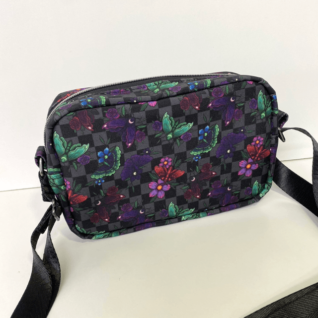 Black and grey checkered moth Crossbody Bag 